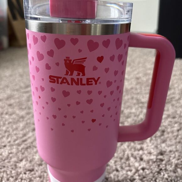 Stanley Target Exclusive Valentine’s Day 2025 Sweet Hearts 40oz Tumbler IN HAND! - Picture 2 of 7